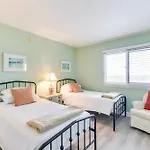 Emerald Dreams Lakefront Pcb Vacation Rental!