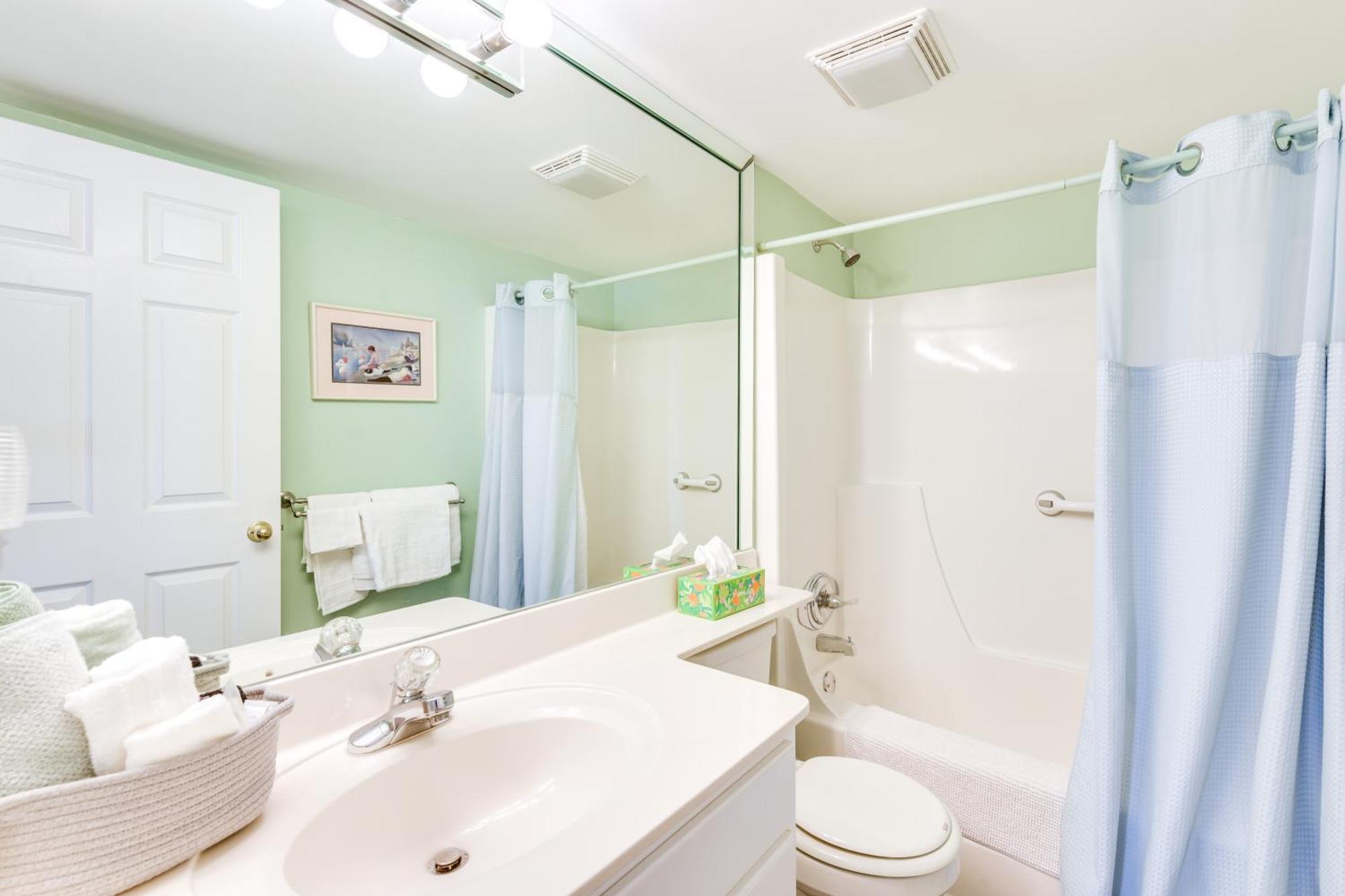 Emerald Dreams Lakefront Pcb Vacation Rental! Apartment Panama City Beach