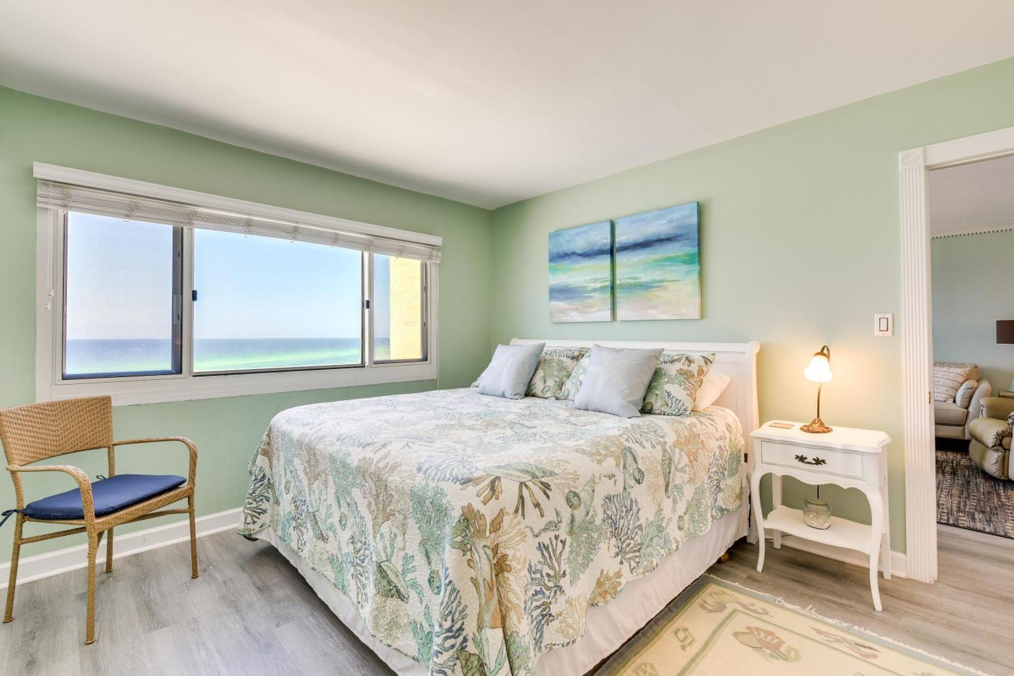 Apartment Emerald Dreams Lakefront Pcb Vacation Rental! Panama City Beach