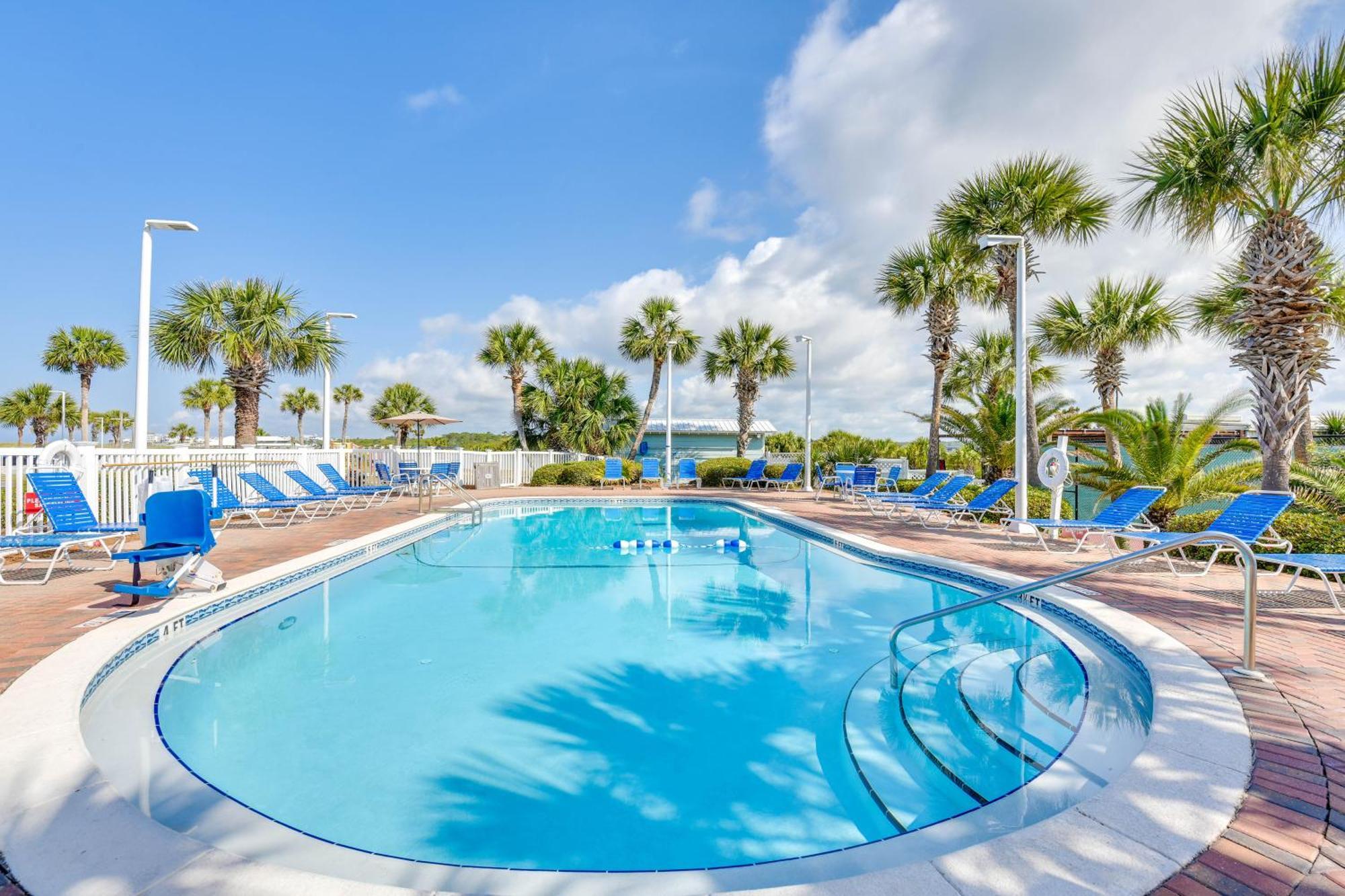 Emerald Dreams Lakefront Pcb Vacation Rental! Apartment *